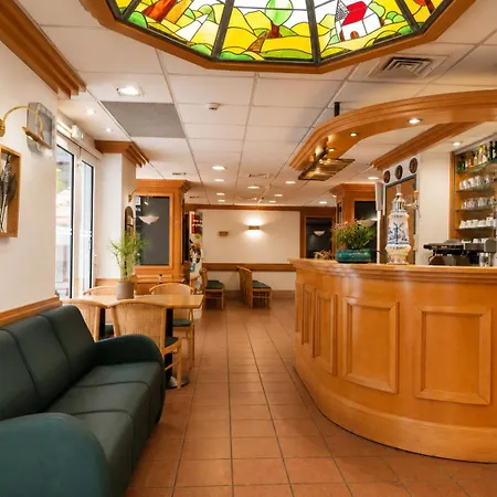 Hotell Compostelle Lourdes