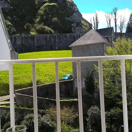 Compostelle מלון 2*