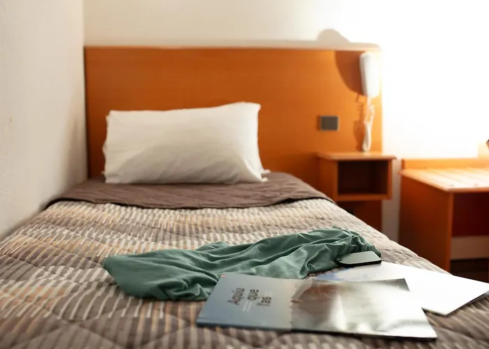 Hotel Compostelle Lourdes