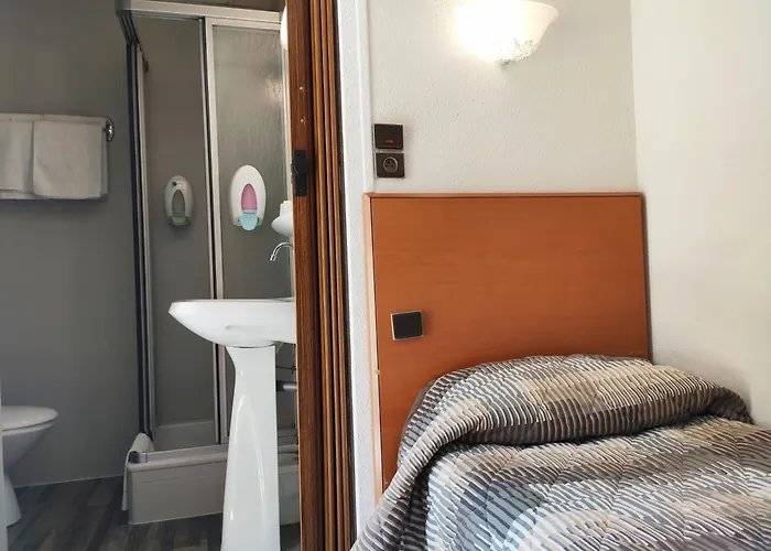 Hotel Compostelle Lourdes