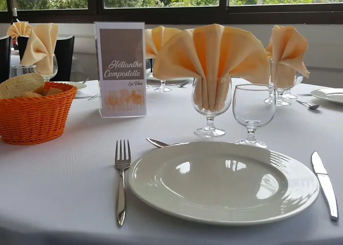 Hotel Compostelle 2*